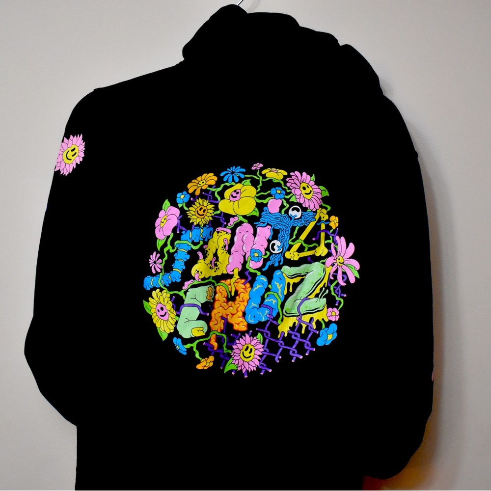 Santa Cruz hoodie bought in France (S size)